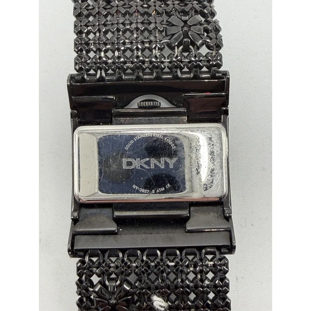 DKNY NY-3927 New Battery Crystals Ladies Watch 33MM 6.5